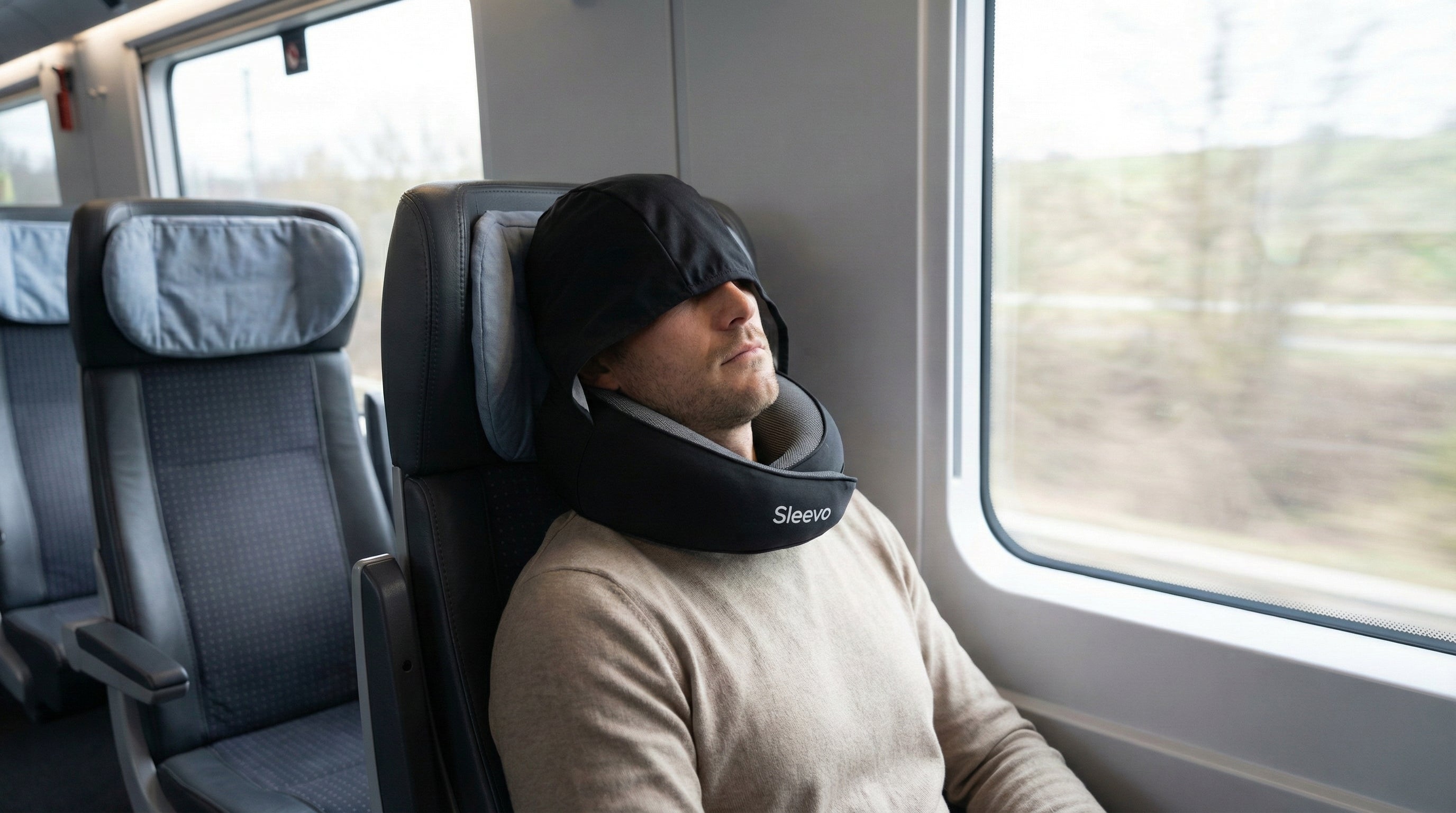 Sleevo Pro - Nackenkissen mit Kapuze